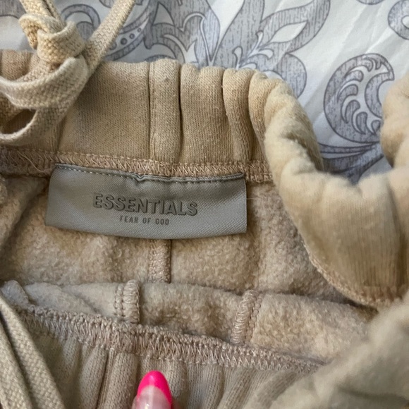 Essential fear of God shorts - Picture 3 of 7